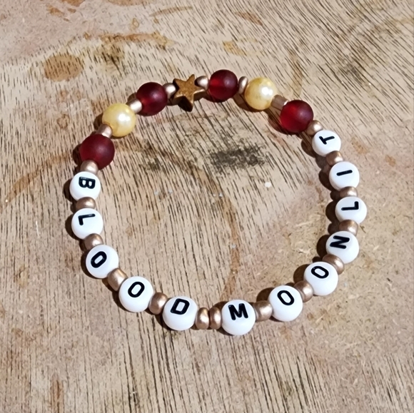 Taylor Swift Midnights Vinyl Inspired  Friendship Bracelets Set Of 5 - Picture 2 of 11